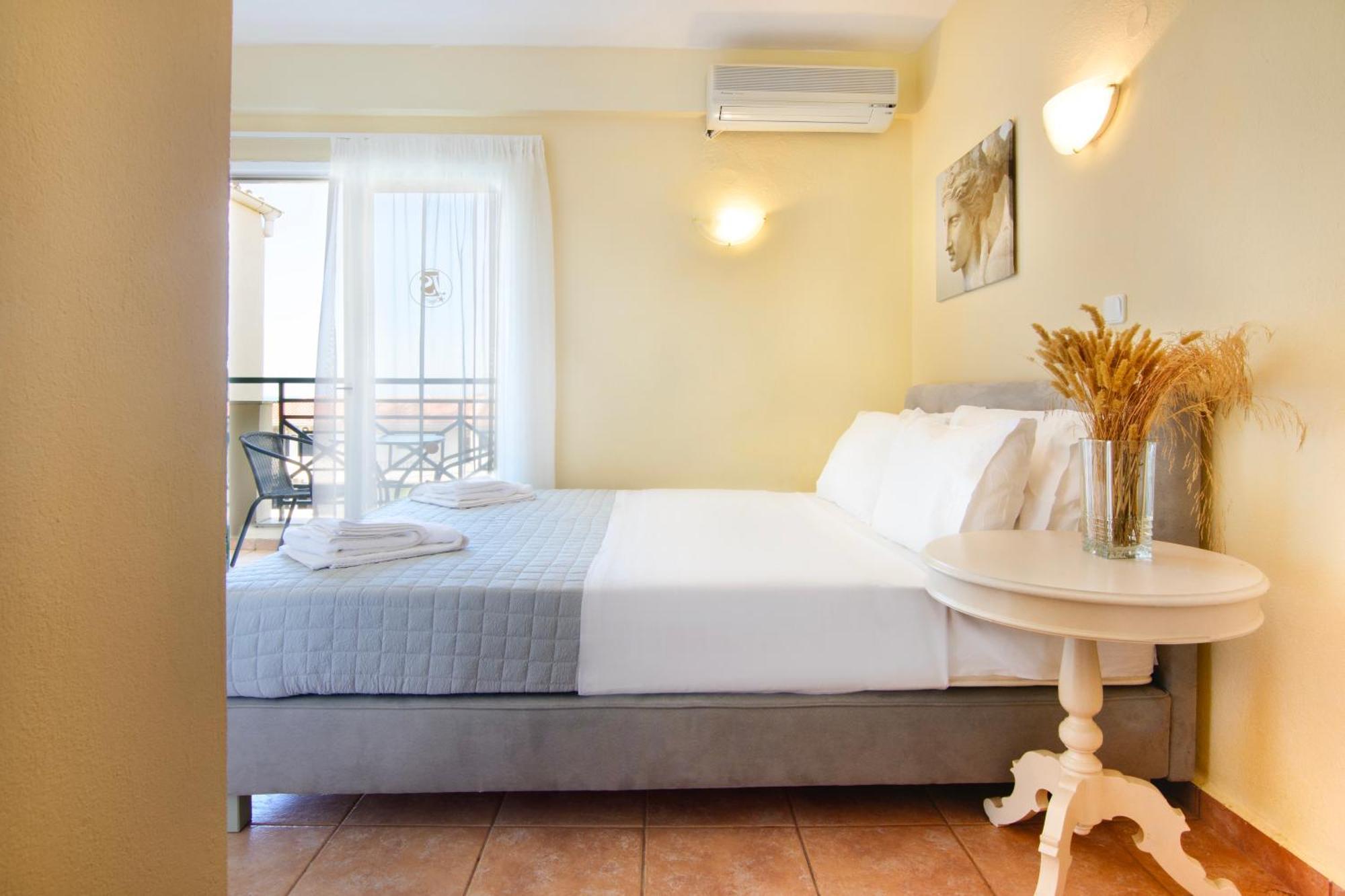 Julia Hotel Fourka Eksteriør billede